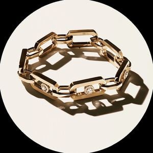 <h3><strong>DESIGNERS</strong></h3>