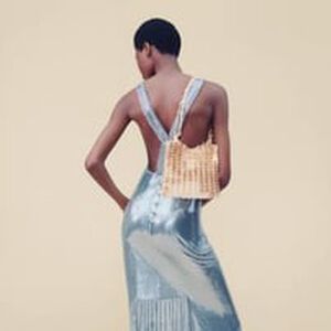 <h3><strong>DESIGNERS</strong></h3>