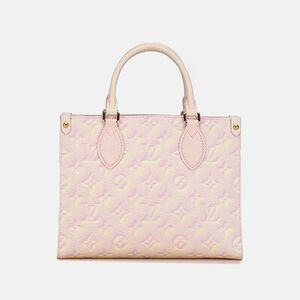 <h3><strong>DESIGNERS</strong></h3>