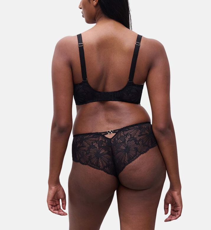 Chantelle Shorty, Black, Xl, Model View