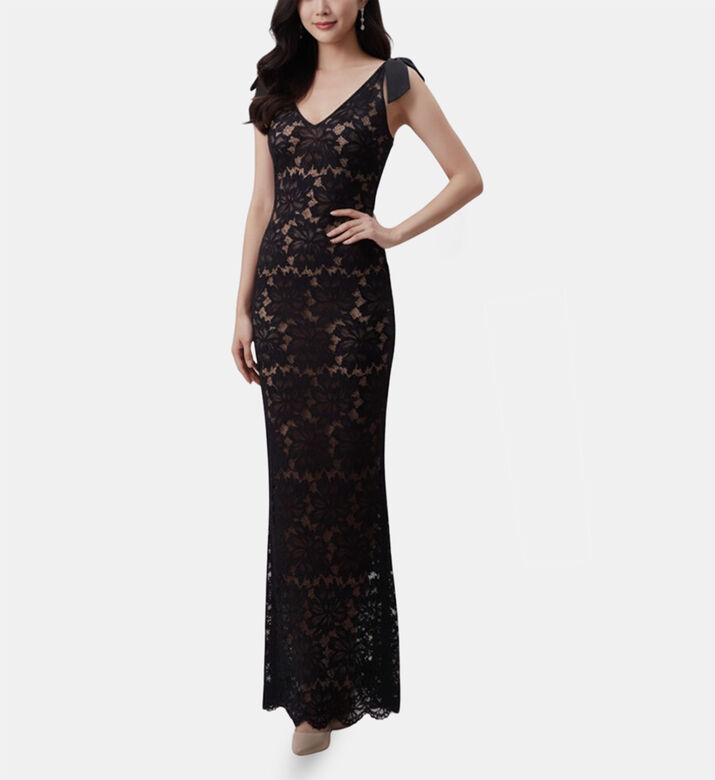 Rya Gown Amour, Model View