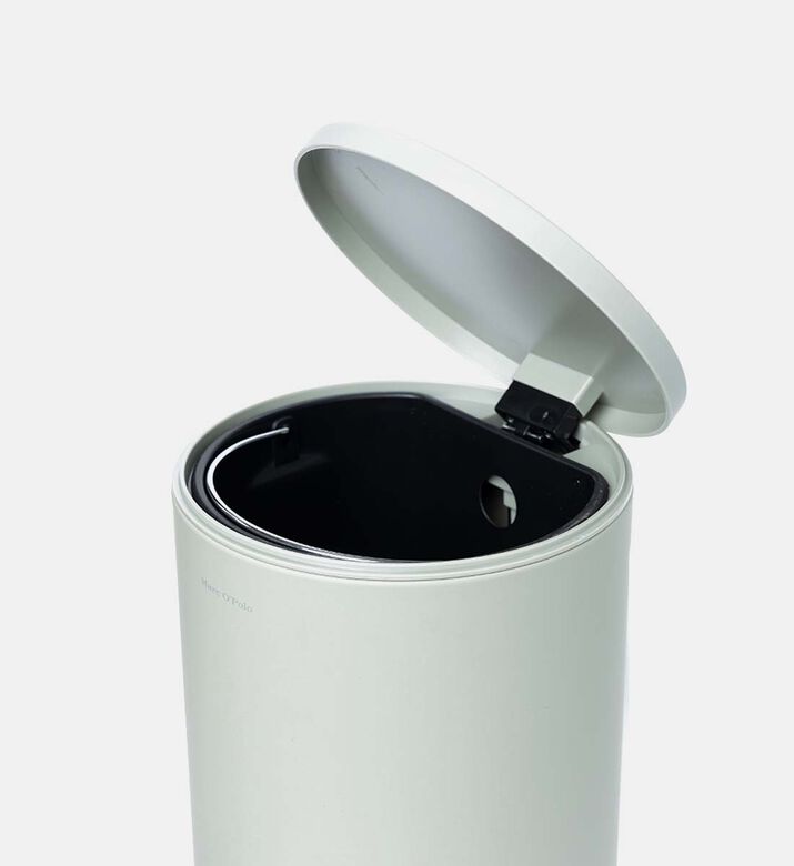Round-shaped Pedal Bin
