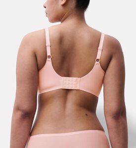 Chantelle Seamless Wide Straps Bra, Model View