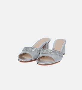 حذاء مفتوح من خلف مزين بلون معدني