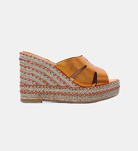 حذاء مفتوح بكعب ويدج قنب