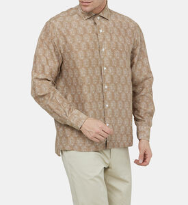 قميص حريري بأكمام طويلة