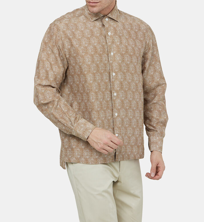 قميص حريري بأكمام طويلة