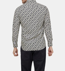 قميص بنقشة أحرف العلامة بقصة مريحة