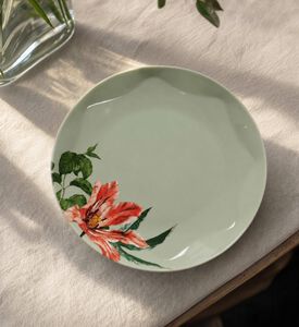Essenza Gallery Bread Plate, Green, 21-cm, Model View