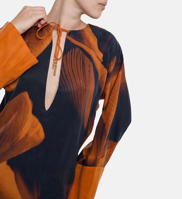 Niluu Floral-print Tie Closure Top, Model View