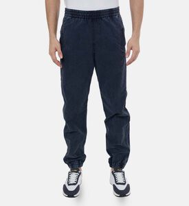 بنطال بمطاط عند الكاحل ومظهر مغسول