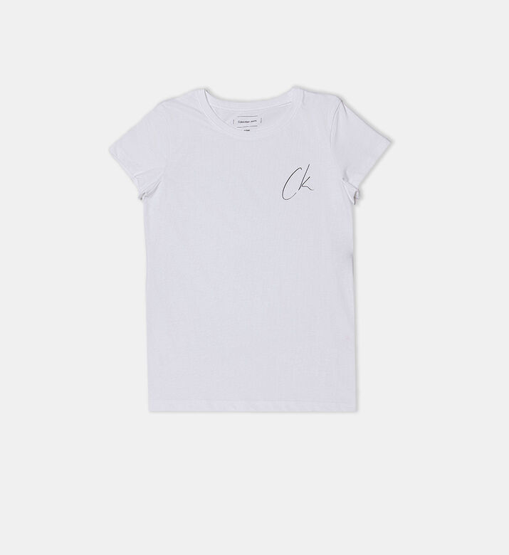 تيشيرت بأكمام قصيرة ضيق بتوقيع سي كاي