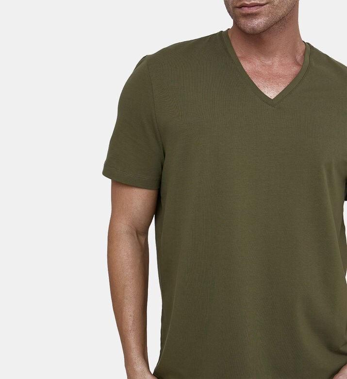 Cotton V-neck T-shirt Cotton V-neck T-shirt