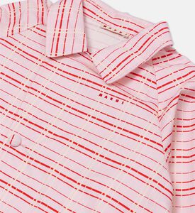 جاكيت بشعار مطرز