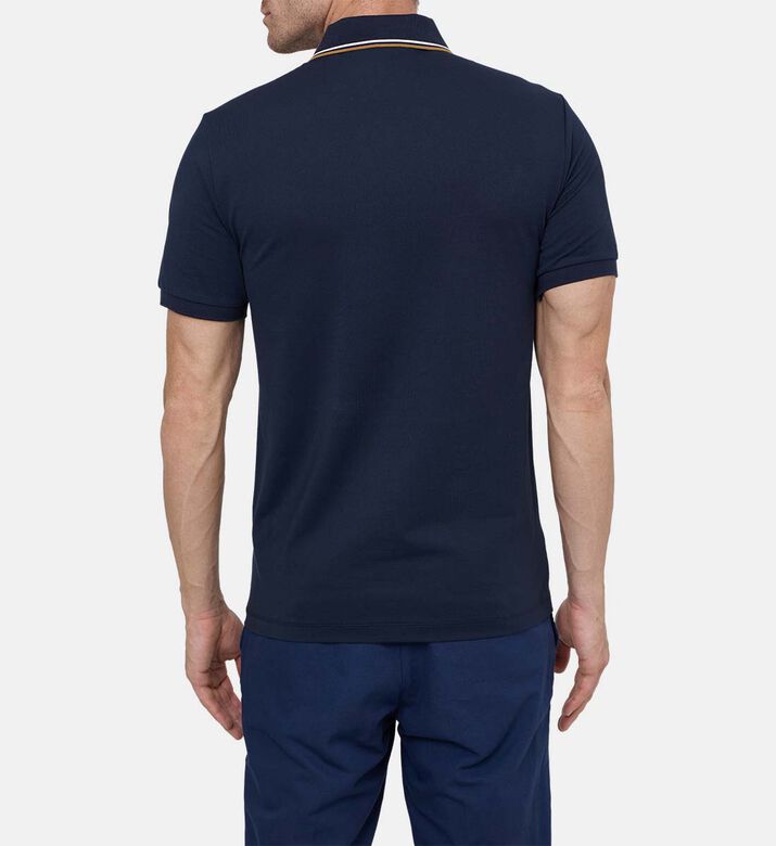 قميص بولو بطبعة شعار كبيرة