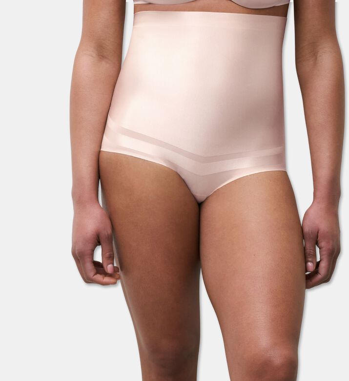 Chantelle High-waist Shaping Full Briefs, Model View