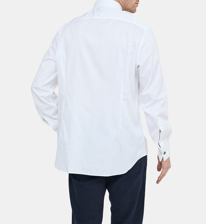 قميص بأكمام طويلة بقصة مناسبة