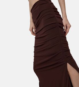 فستان متوسط الطول بدون أكمام بنمط باندو