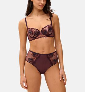Simone Perele Brief, Model View