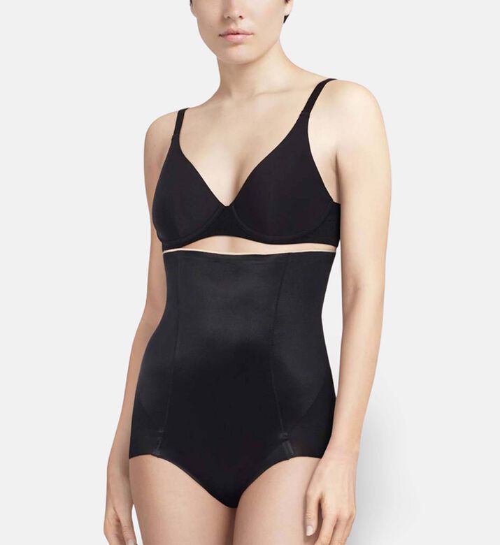 Chantelle Basic Shaping High Waist Brief, Model View
