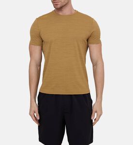 تيشيرت بجلد مدمج سريع الجفاف