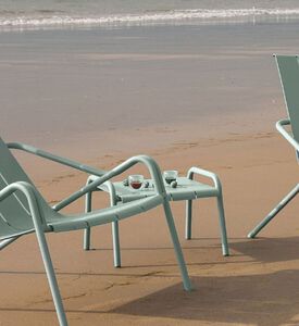 طاولة منخفضة من الألومنيوم من فليول