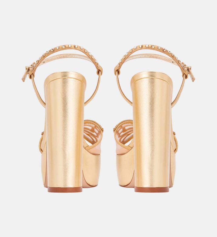 صنادل منصة الفراشة Farfalla