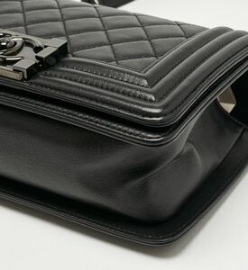 Chanel Preowned Chanel Black Quilted Leather Small Boy Flap Bag, Packshot View