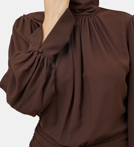 فستان منسوج بتفاصيل مجمعة من يبا