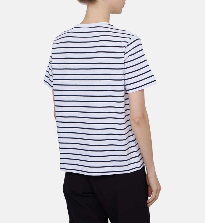 تيشيرت كامينو مخطط بقصة مريحة