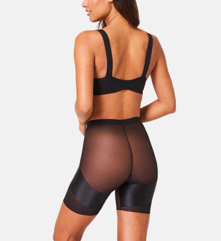 Spanx Short, Model View