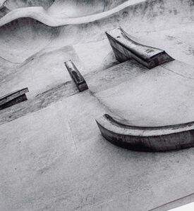 Riley Skateboarder Graphic-print T-shirt