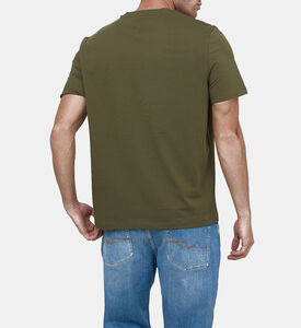 تيشيرت بأكمام قصيرة