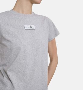 تيشيرت قصير الأكمام برقعة شعار