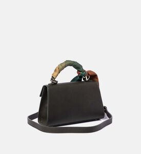 الحقيبة الجلدية المميزة