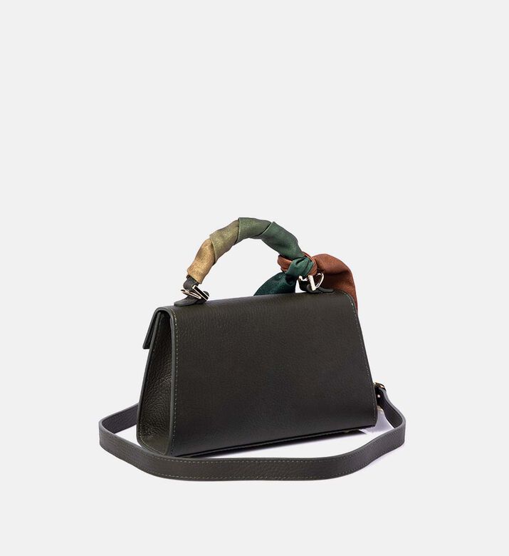 الحقيبة الجلدية المميزة