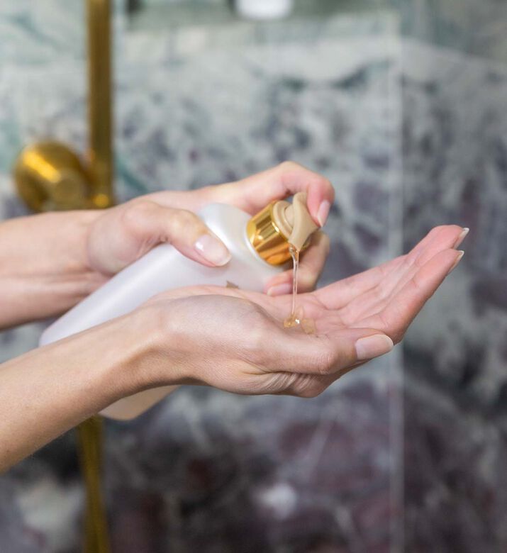 SISLEY Eau Du Soir Perfumed Bath Shower Gel 250 Ml, Packshot View