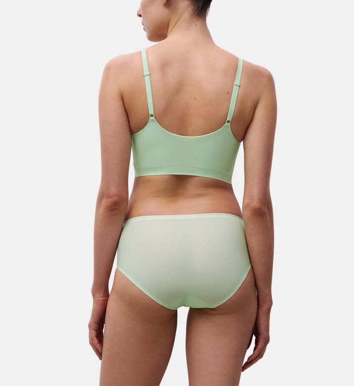 Chantelle Shorty, Model View