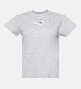 تيشيرت قصير الأكمام برقعة شعار