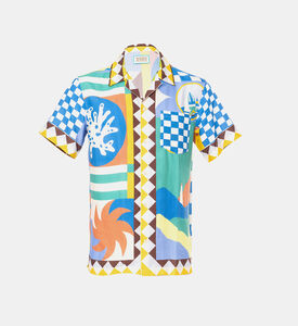 قميص قصير الأكمام بنقوش ملونة