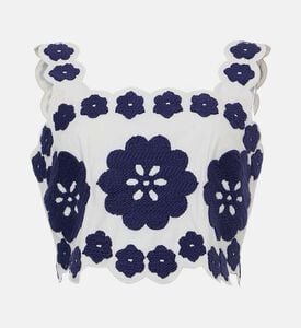 بلوزة بلا أكمام مطرزة بأزهار