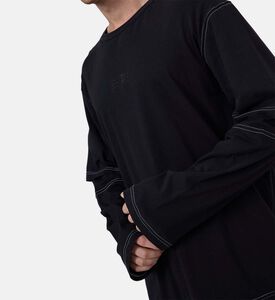 بلوزة ستريت ستايل بطبعة لوغو