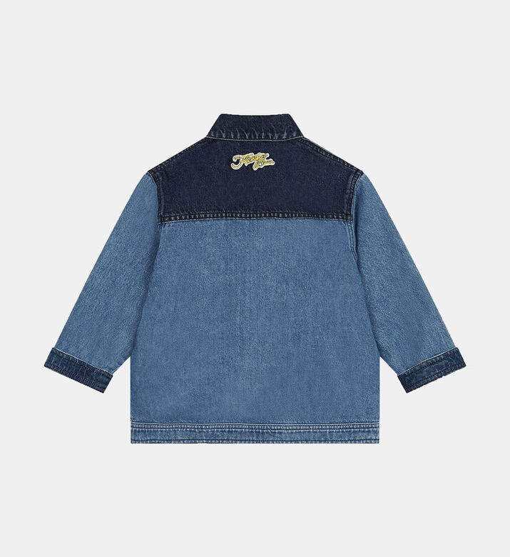 جاكيت دنيم بياقة متباينة جاكيت دنيم بياقة متباينة