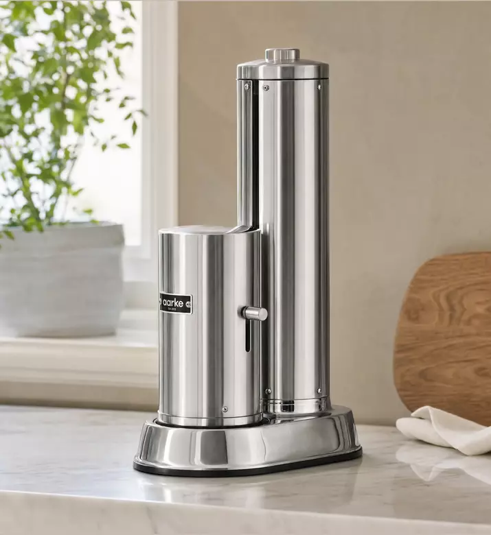 Aarke Carbonator Pro Sparkling Water Maker, Silver, Model View