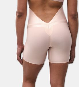 Chantelle Shapewear, Model View