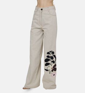 بنطال دنيم مطرز بأزهار