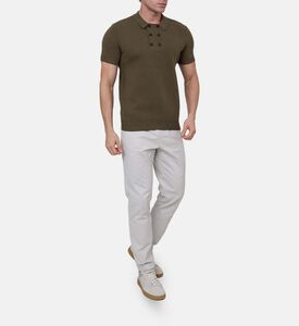 قميص بولو قصير الأكمام محبوك بتصميم مناسب