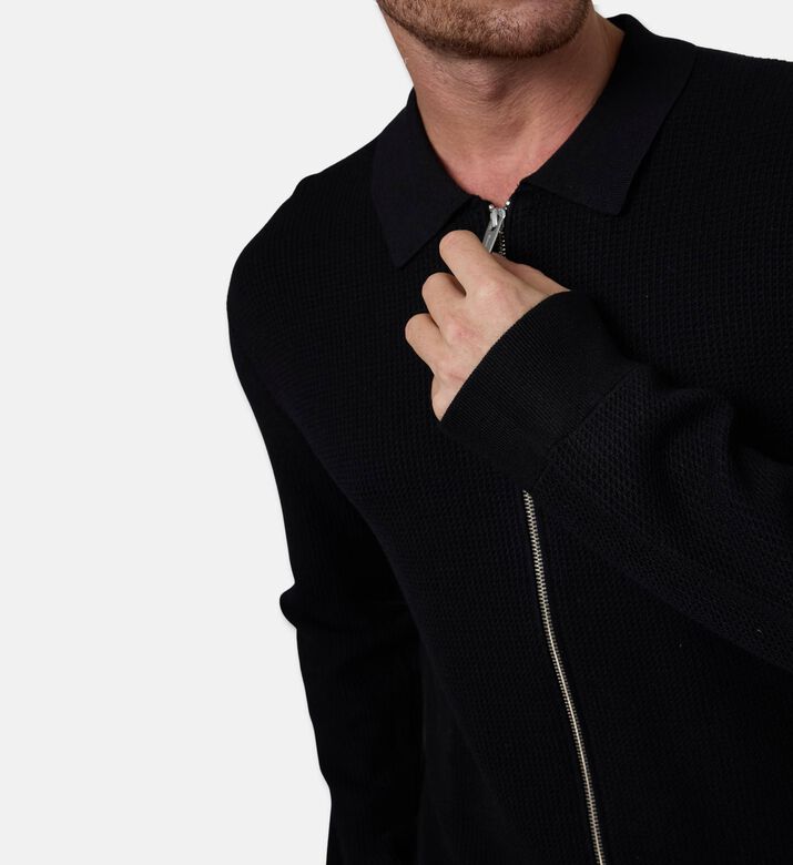 The Kooples Card Zippe, Model View