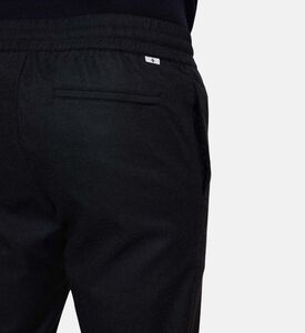 بنطال بساق مستقيمة وحزام مطاطي