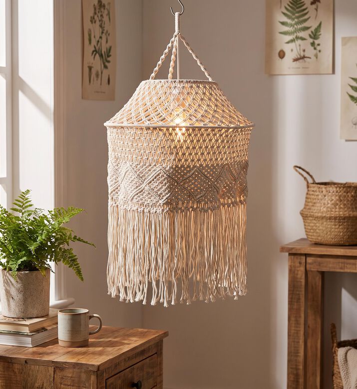 Home Deco and More Fibelle Natural Cotton Macrame Chandelier, Packshot View